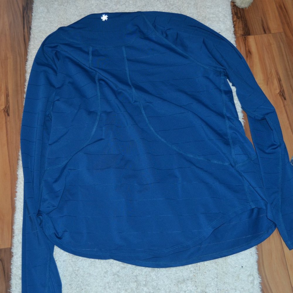 Teal??? Colored Shirt with stripes of the same color Tek Gear - Picture 3 of 3